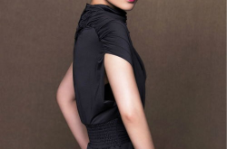 丁莉的写真,光影交织下的美丽瞬间